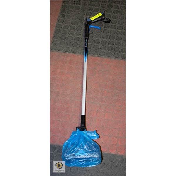 BRAND NEW ETTORE GRIP N SCOOP BLUE