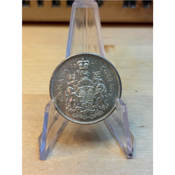 Lot 7-1) 50c Canadian coin 1966
