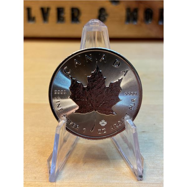 Lot 13-1) 1 oz Canadian Maple 2022 Silver