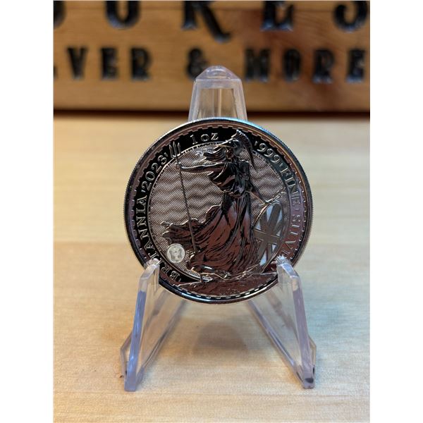 Lot 17-1) 1 oz Britannia 2023 silver