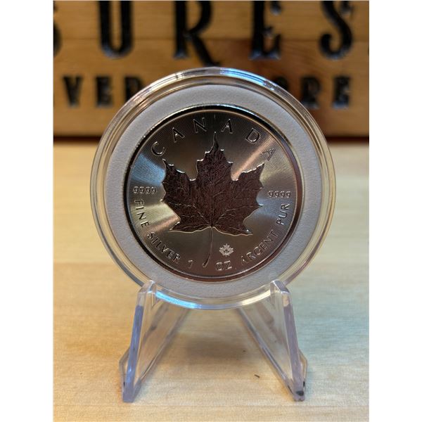 Lot 47-1) 1 oz Canadian Maple 2022 Silver