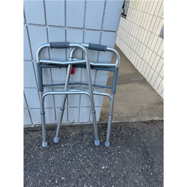Folding walker