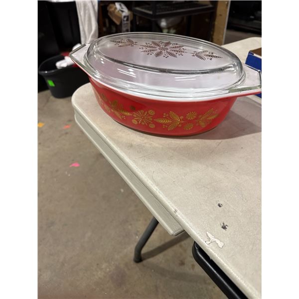 Pyrex vintage baking dish