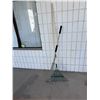 Image 1 : Rakes