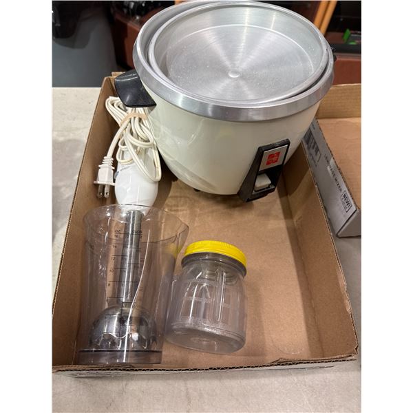 Rice cooker and hand mixer