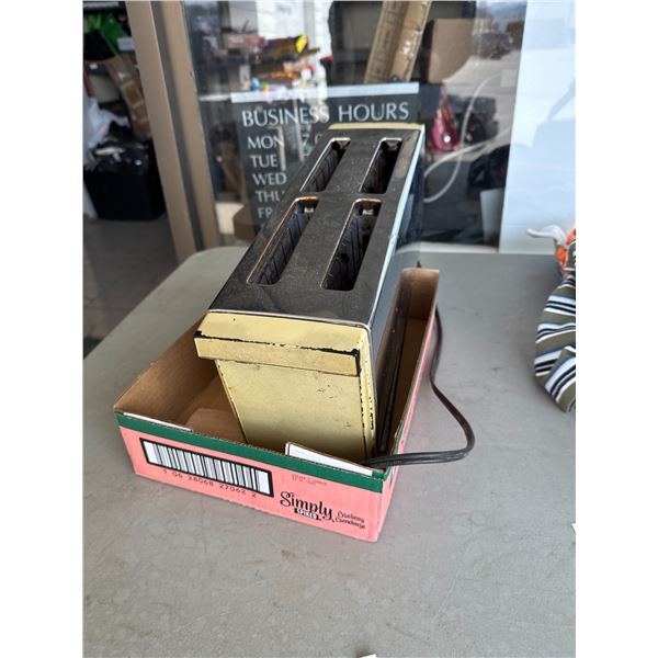 vintage for slice Toaster tested and working