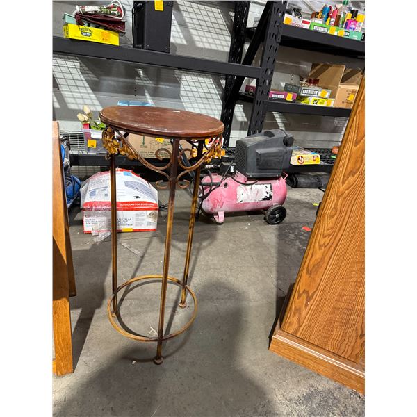 Plant stand