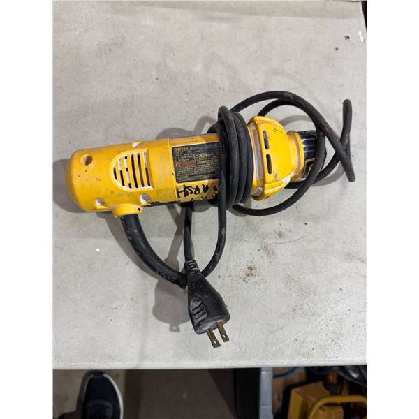 DeWalt cut out tool