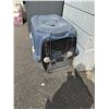 Image 1 : Pet crate