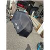 Image 1 : Adidas umbrella