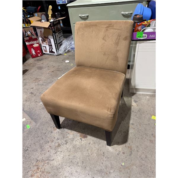 Accent chair