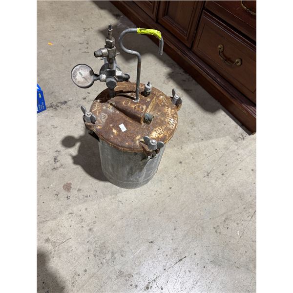 Pressure item