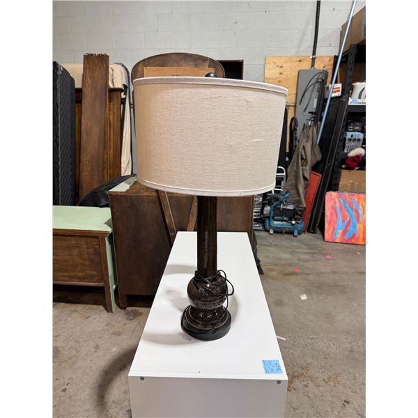 Table lamp