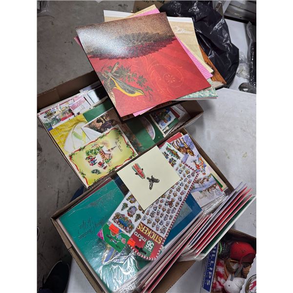 Card and scrapbooking lot