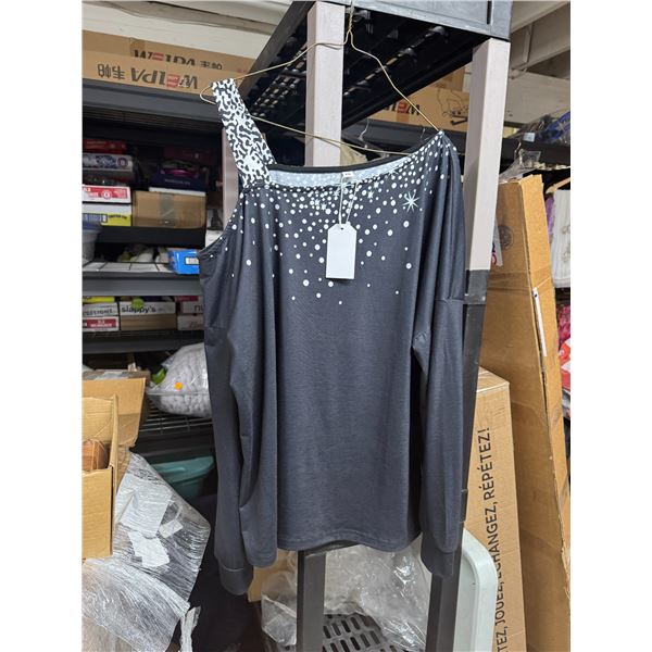 New off shoulder top XXL