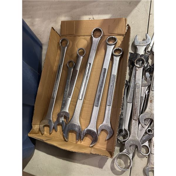 Combination ignition wrench set