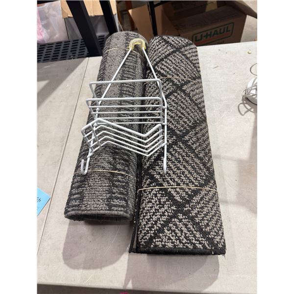 Two mats and shower hanger
