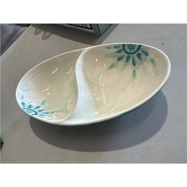 Divided serving dish