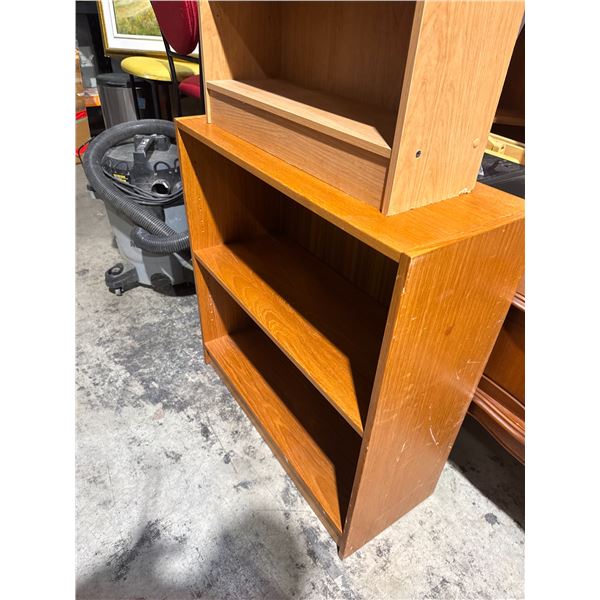 Bookshelf measures 30.5 inches