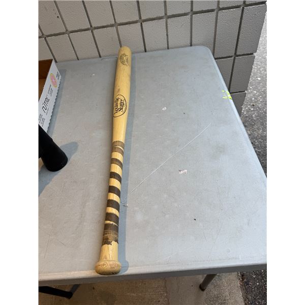 Louisville slugger Wood bat