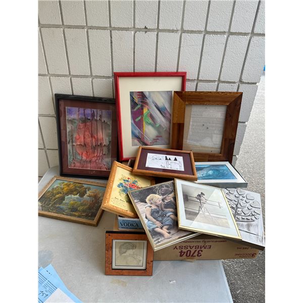 Artwork and wall hangings