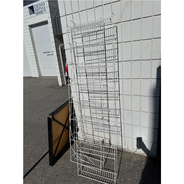 Wire shelving