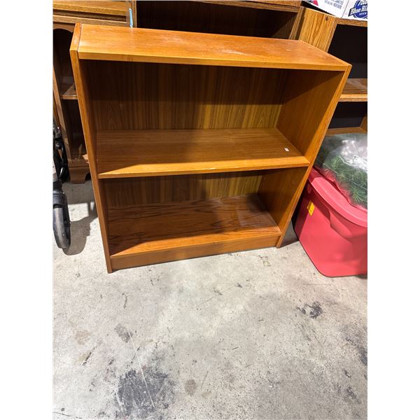 Shelf Measures 30.5 x 12 x 32