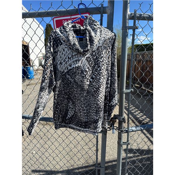 Haggar XL top