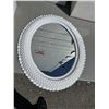 Image 1 : Oval mirror
