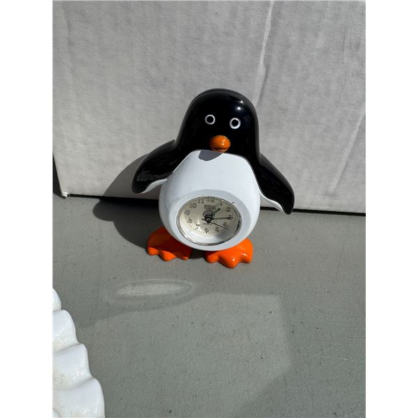 Penguin clock