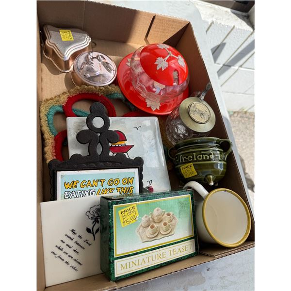 Assorted collectibles