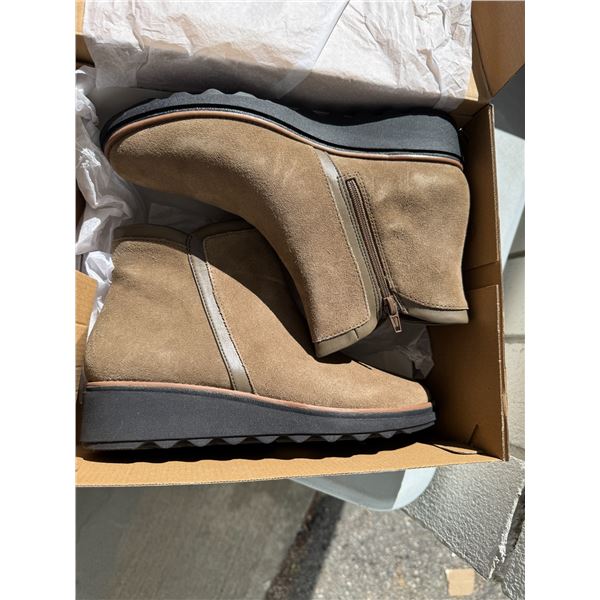 Clarke collection new shoes size 8 1/2