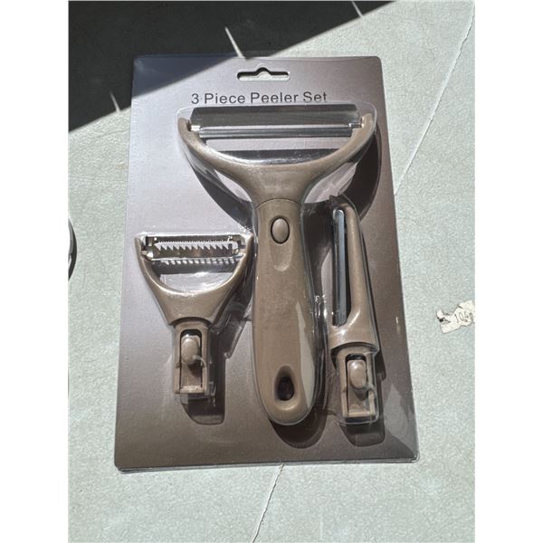 Three-piece new peeler set