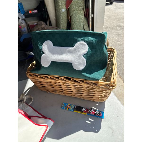 Pet bed basket and adjustable collar 16 inch to 26 inch