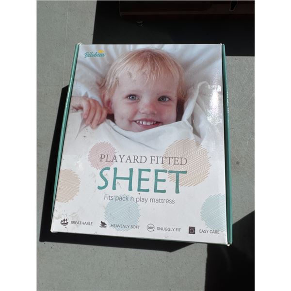 Play yard fitted sheet