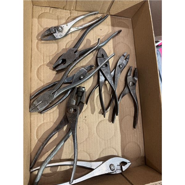 Pliers