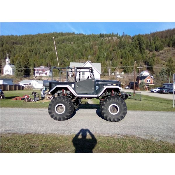 1978 Landcruiser 350 Vortex  H1 hummer differentials and h1 hummer portal hubs