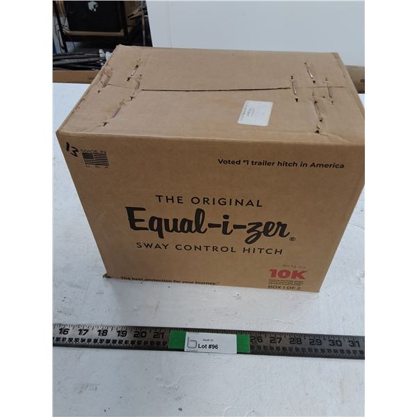 Equalizer Sway Control Hitch (NIB)
