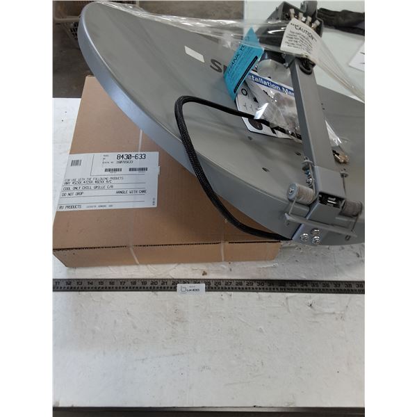 Shaw Traveler Satellite Dish, Chill Grill Ceiling Vent Cover (NIB)