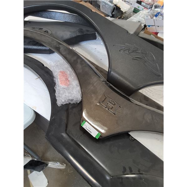 (4) Fender Skirts, Hazard Light