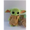 Image 2 : (2) Star Wars Plush Toys