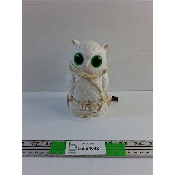 Light Up Ceramic Owl Decoration - As Is