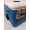 Image 2 : * Coleman Xtreme Rolling Cooler - 16" x 17" x 25" - CANNOT SHIP