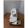 Image 1 : *Kohler Toilet - Cannot Ship