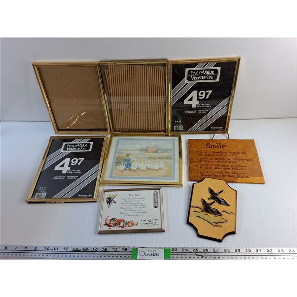 Photo Frames and Wall Hanging Decorations