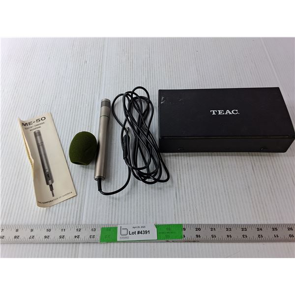 ME-50 Condenser Microphone, Untested with Case