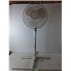 Image 1 : *Homeasy 3 Speed Fan, Powers On, 40" Tall, Cannot Ship