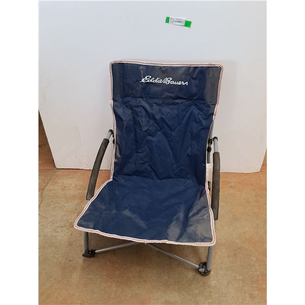 Folding Chair - 20 x 28 x 25"