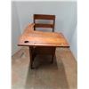 Image 2 : * Vintage Wooden School Desk - 31" x 33" x 23" - Cannot Ship!