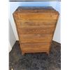 Image 3 : ** Vintage Wooden Wheeled 4-Drawer Dresser - 1 wheel off - As is - Cannot Ship!